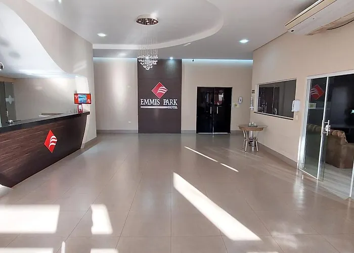Emmis Park Hotel
