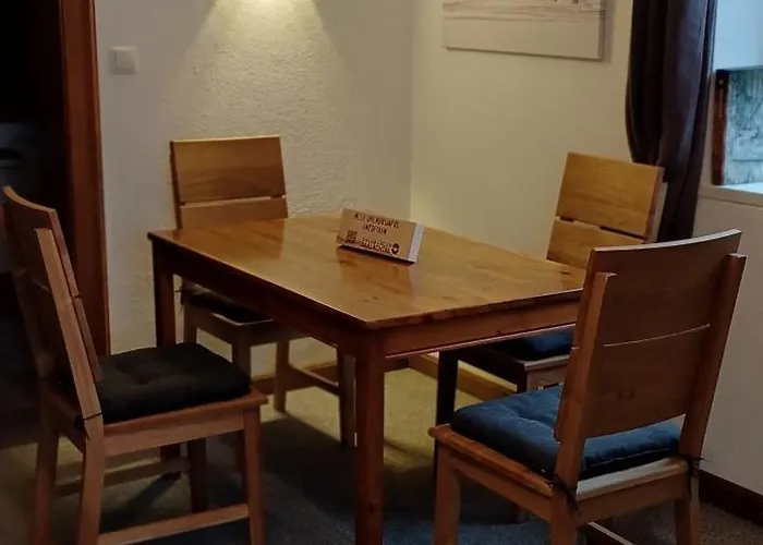 2 Zimmerwohnung mit Küche u. Bad