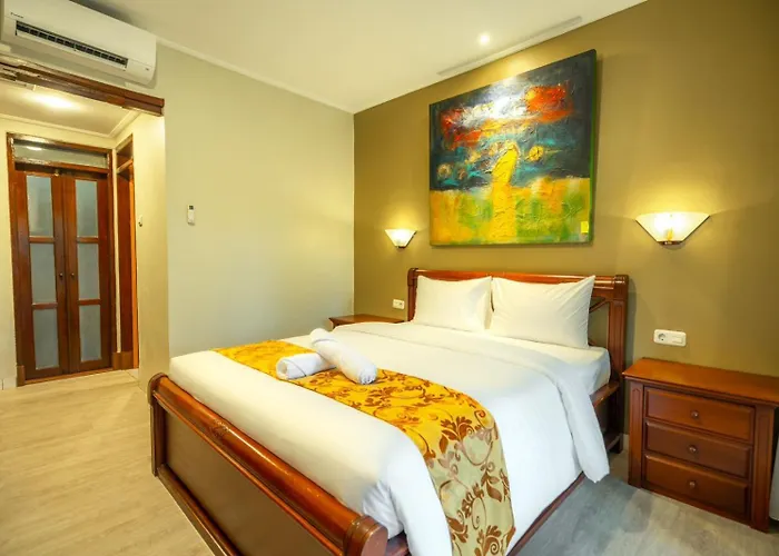 The Central Lovina Hotel & Restaurant