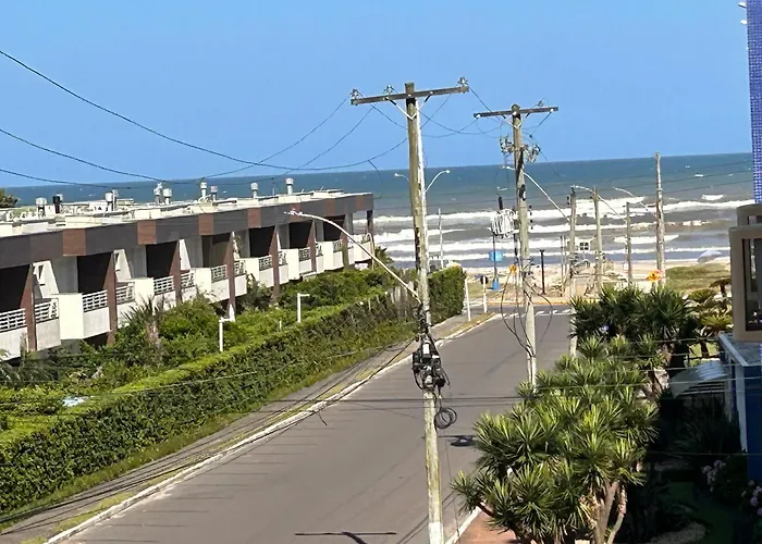 Apê Atlântida, perfeito, completo e perto da praia