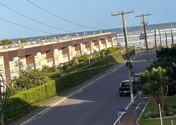 Apê Atlântida, perfeito, completo e perto da praia