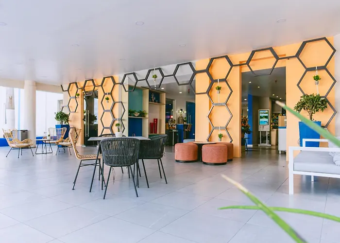 Tryp By Wyndham Aruba Adults Only Hotel