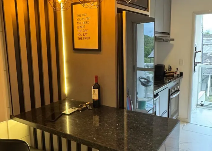 Apartamento novo em Matinhos 2 piscinas