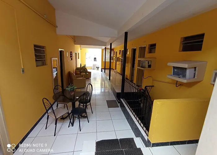 Hotel Colinas Douradas
