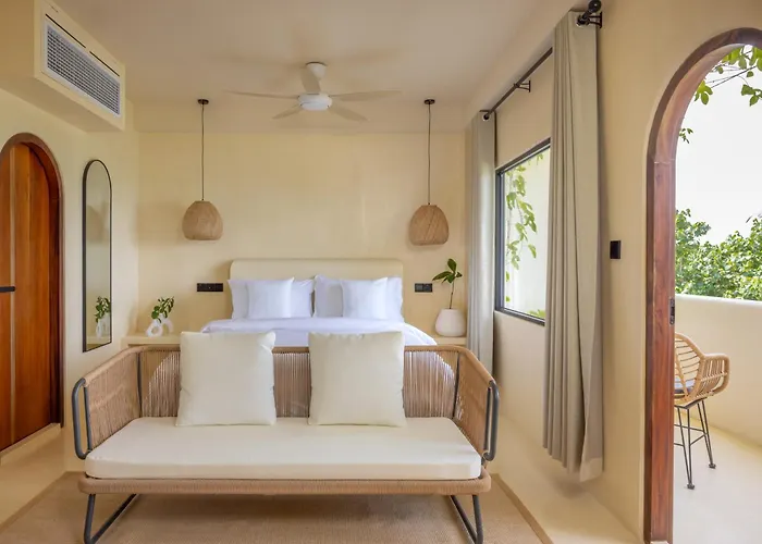 Isla Retreat