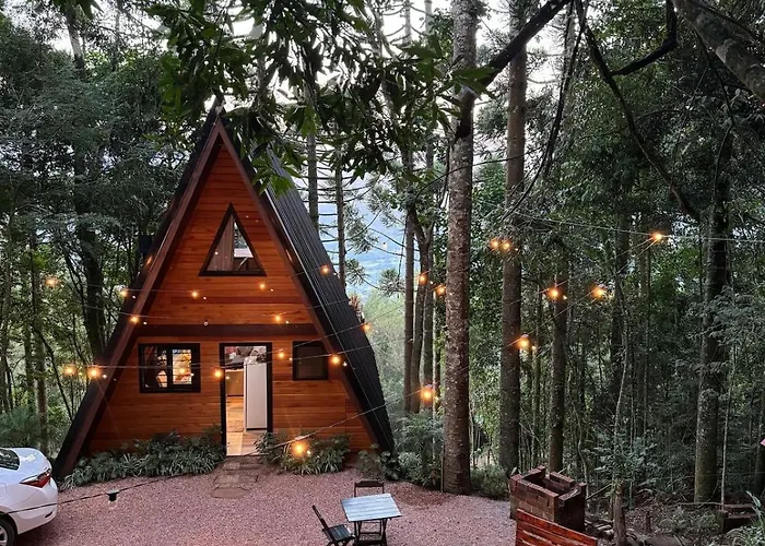 Cabanas da Mata Com Vista para as Montanhas na Serra Gaúcha
