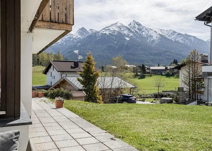 Emerald Alpine Apartment Seefeld