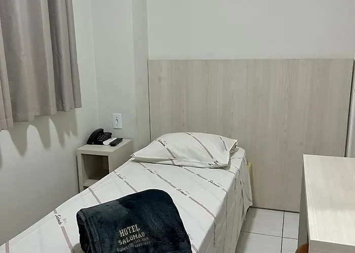 Hotel Salomão - Próximo a 25 de Março, Bom Retiro, Brás e Rua Santa Efigênia, a 2 minutos do Mirante Sampa Sky e pista de Skate Anhangabaú