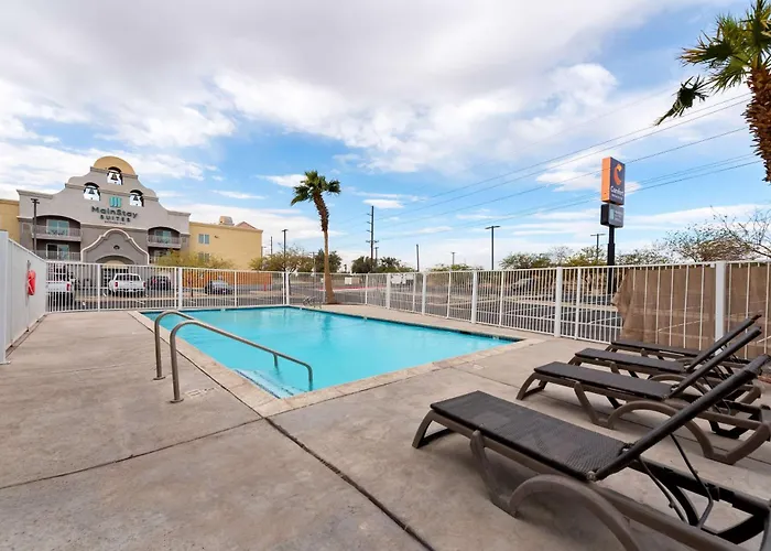 Comfort Inn & Suites El Centro I-8