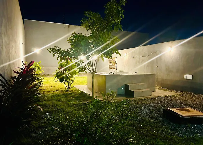 CASA COM SPA de HIDRO COM AQUECEDOR a 700 MTS DO CENTRO