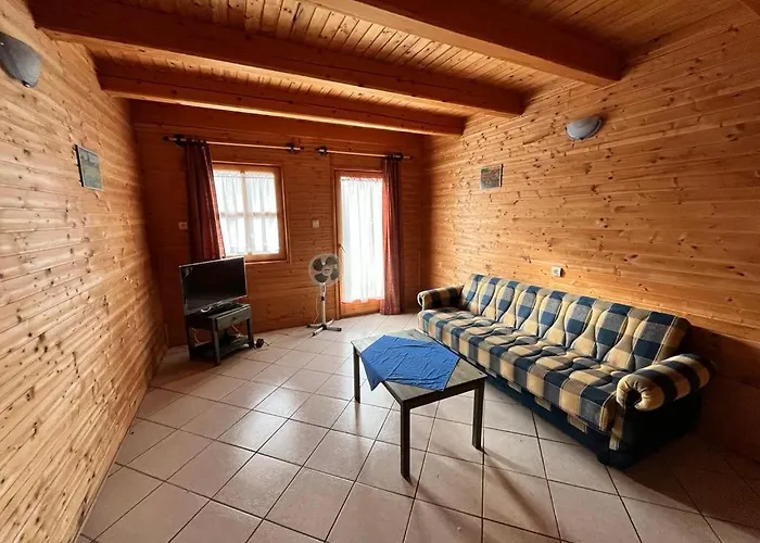 Almos Apartman