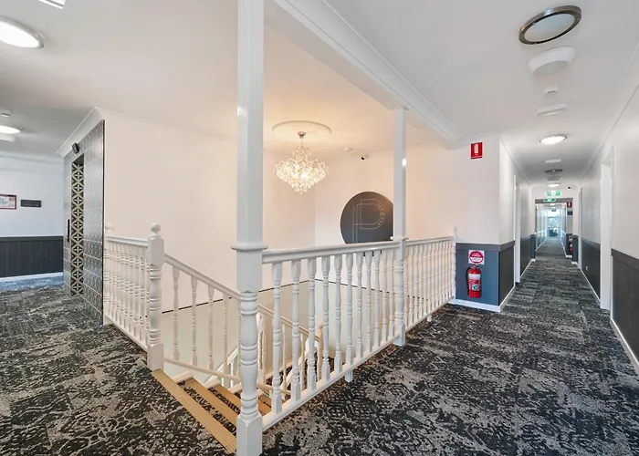 Palace Hotel Proserpine