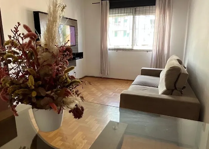 101- Apartamento 2 quartos próximo UFN, com vaga de garagem