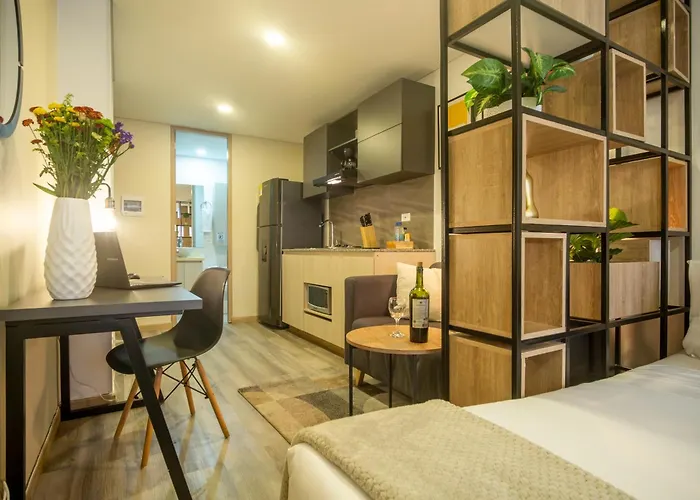 Modern Loft In 85 St