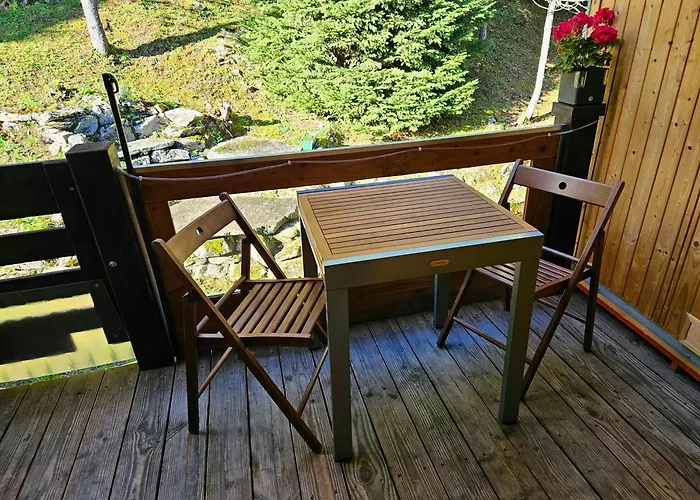 Gemütliche FeWo mit Sauna inmitten der Berge