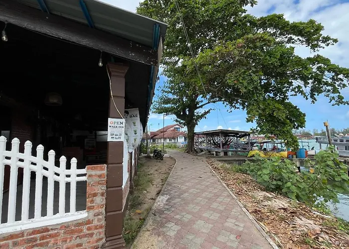 Roomstay By Abe Cottage