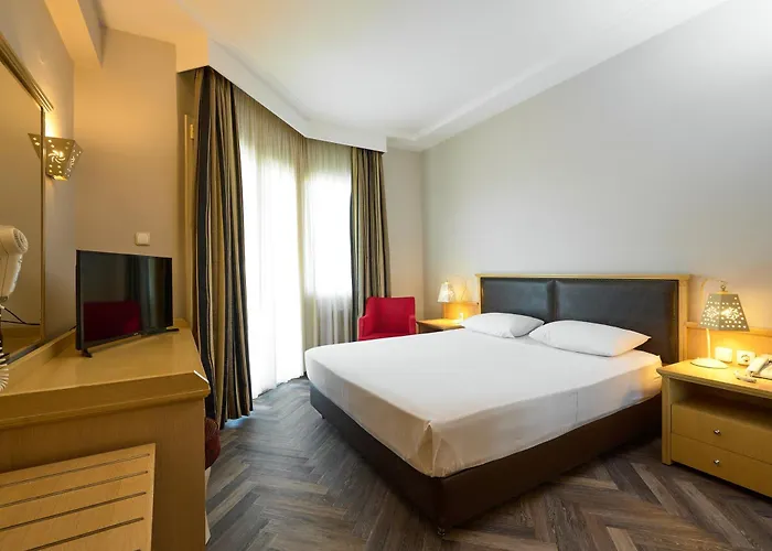 Iris Hotel