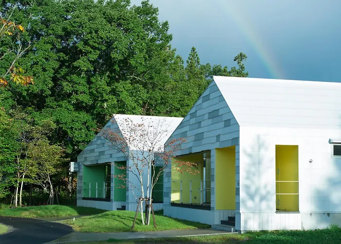 Holiday House Green Garden