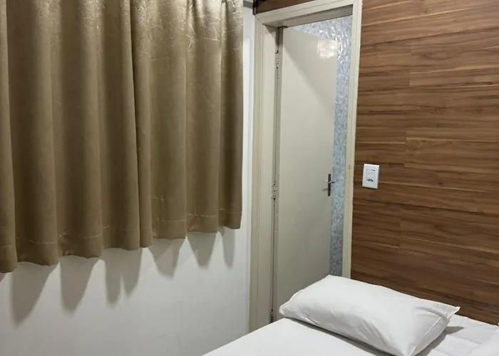 New Point Hotel