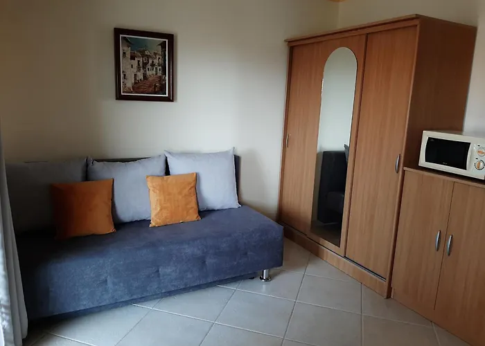 Madach Apartman