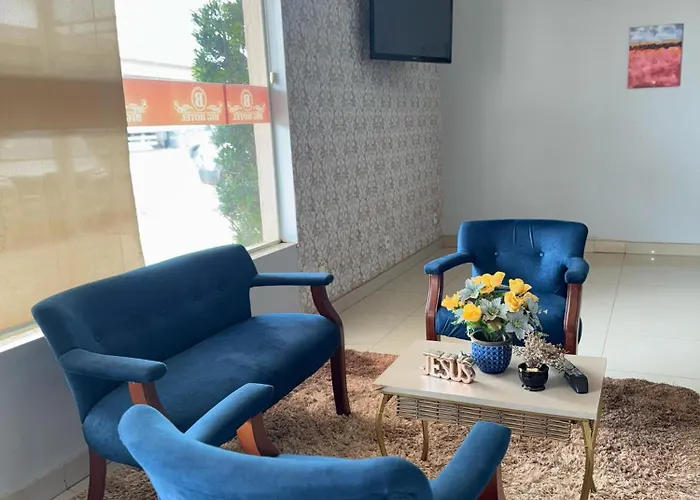 Big Hotel