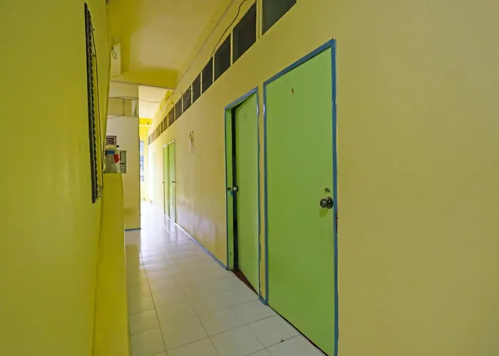 Hotel O Penginapan Lorranearpasar Oleh Oleh