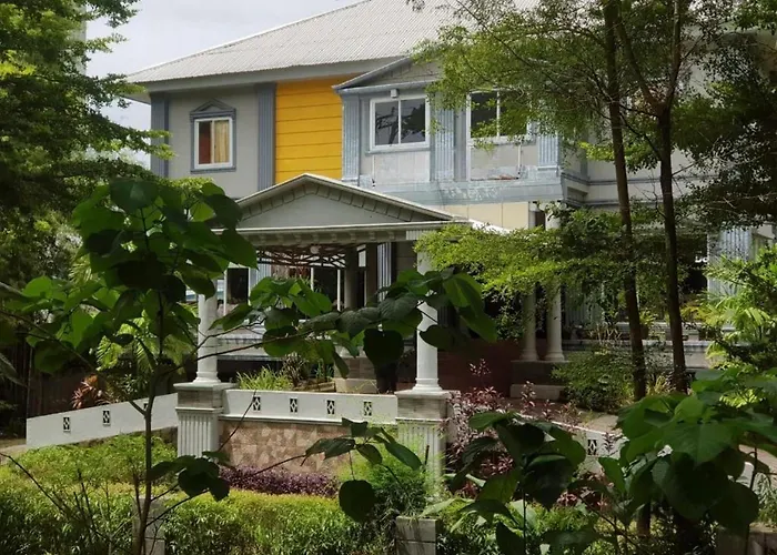 Hotel O Rumah Massagena Syariah Near Gedung Olahraga Enrekang