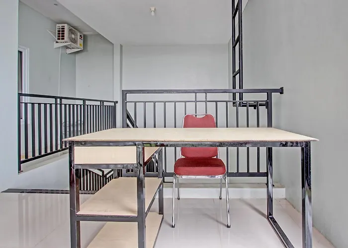 Oyo Life 93034 Ayri Home
