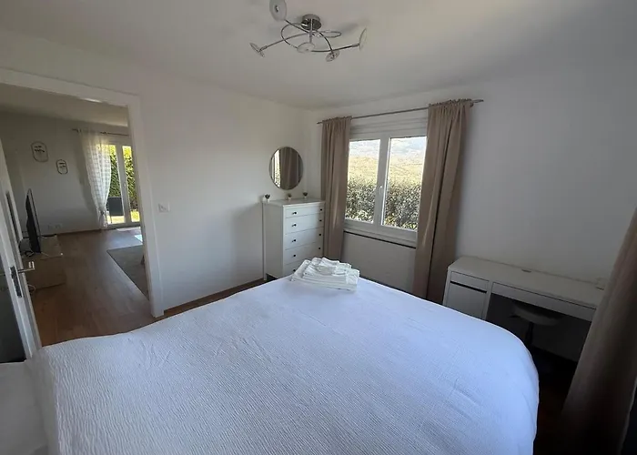 Appartement Entier Avec Terrasse Et Jardin