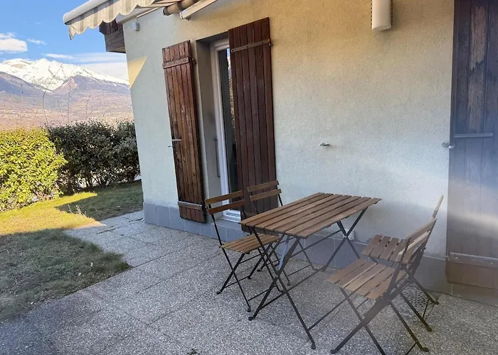 Appartement Entier Avec Terrasse Et Jardin