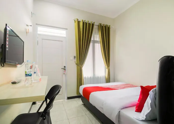 Hotel O Fakhira Residence