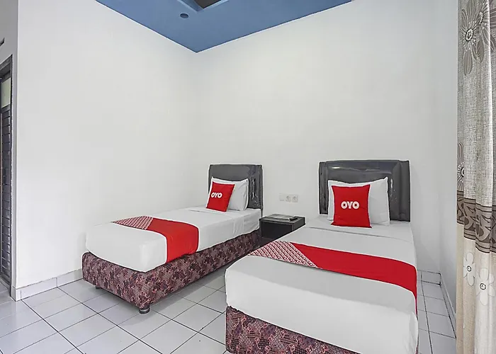 Oyo Life 90589 Palem Garden Hotel