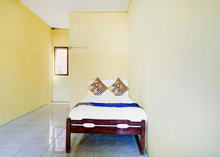 Oyo Life 90701 Kost Syariah Deris