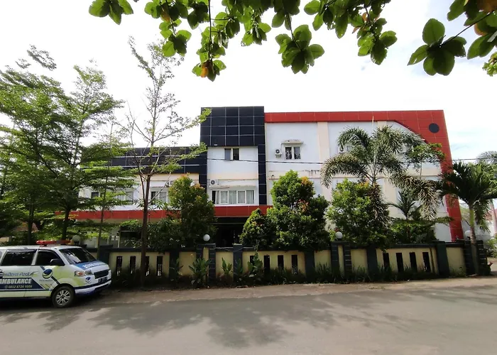 Hotel O Wisma Syariah Lahundape