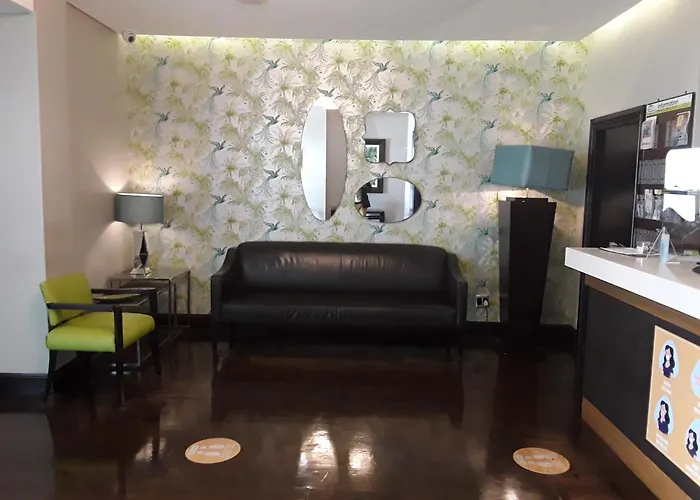 Parade Hotel