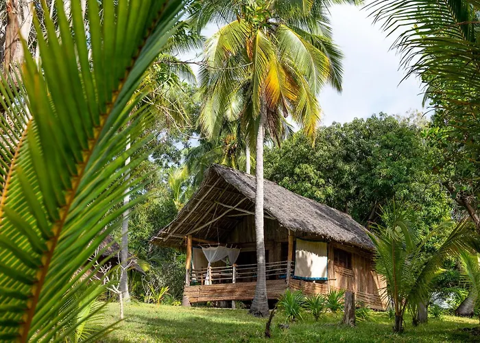 Pole Pole Bungalows