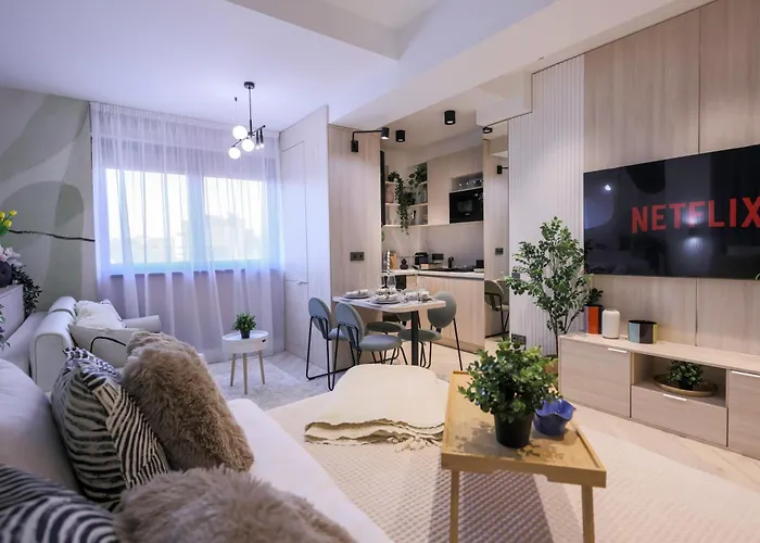 Aiastay Bucharest River Apartments