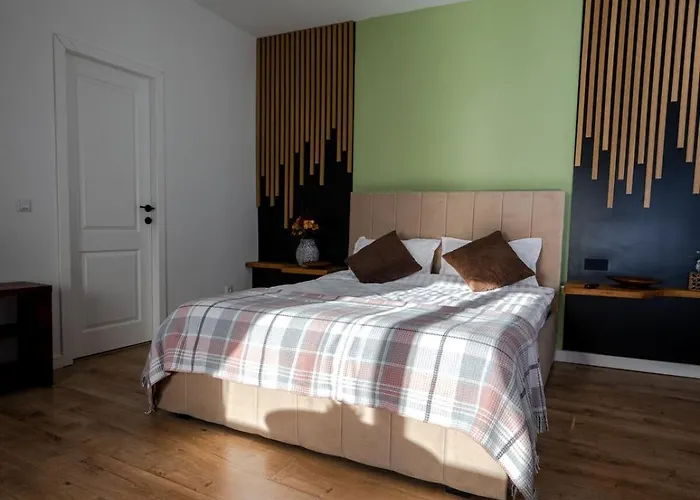 The Urban Retreat - Sophie Suite