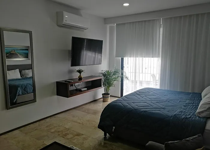 Menesse Mitdtown2 , Ave 25Th