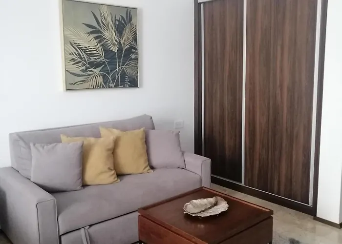 Menesse Mitdtown2 , Ave 25Th