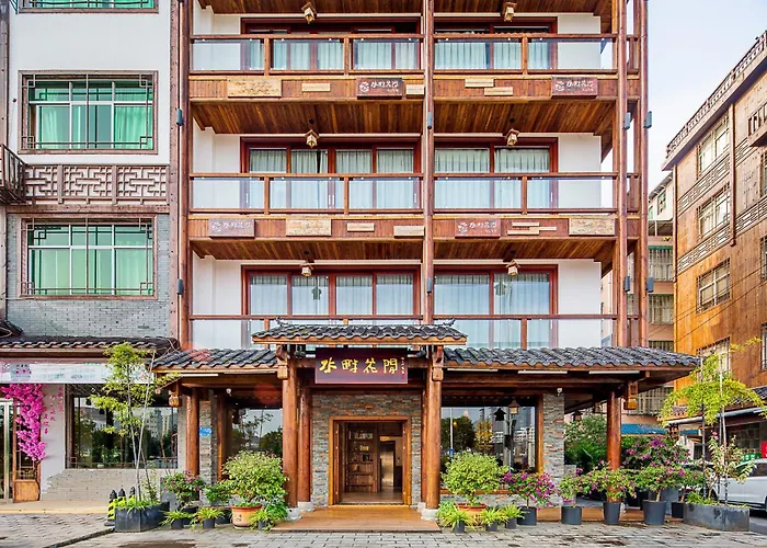 Zhangjiajie Waterfront Huajian Inn & Tianmen Shan National Forest Park & Free Pick-Up & Breakfast,Coffee,Tea