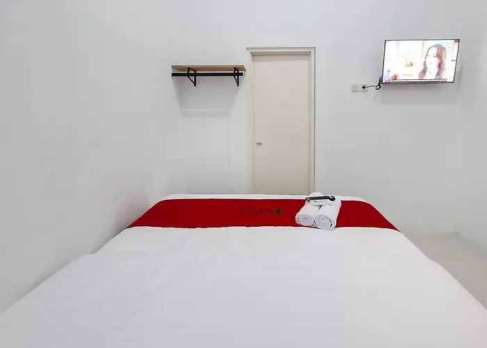 Reddoorz Syariah Near Alun-Alun Kudus