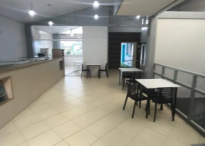 Oberon Business Hotel