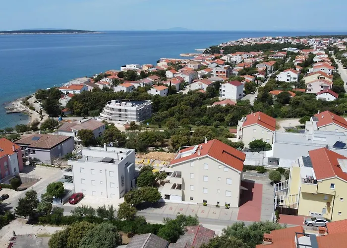 Relax Mandre 200M From The Beach Sea View