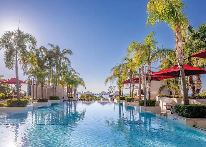 Four Seasons Hotel