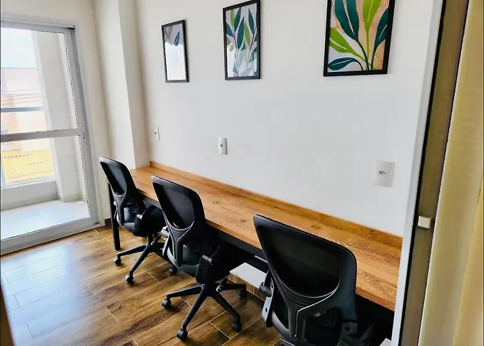 Studio luxuoso novo com ar condicionado e cozinha completa - Centro