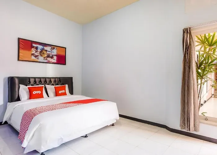 Oyo Life 3387 Nakula Homestay Syariah