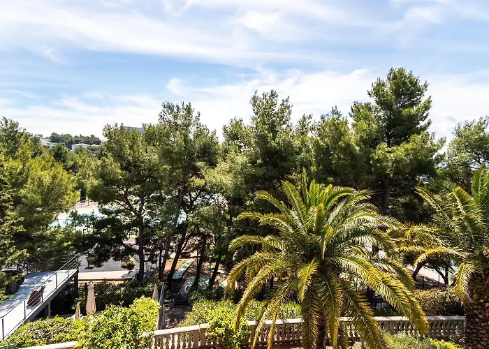 Apartments Lavica Beach Dumicic