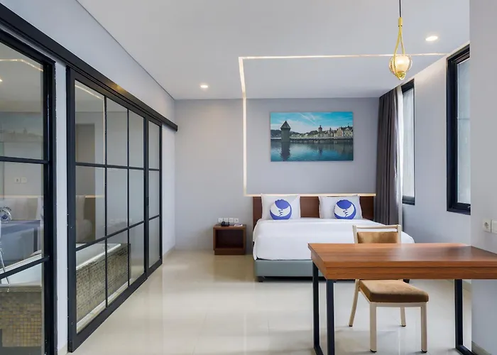 Fox Lite Hotel Cikarang