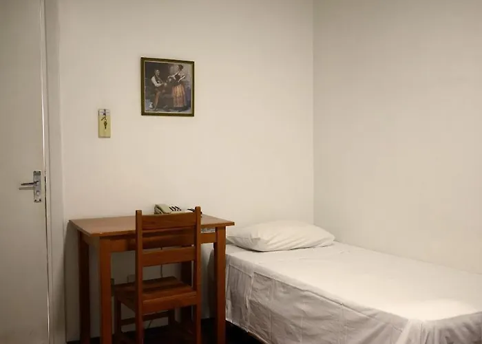 Central Plaza Hotel Tupa